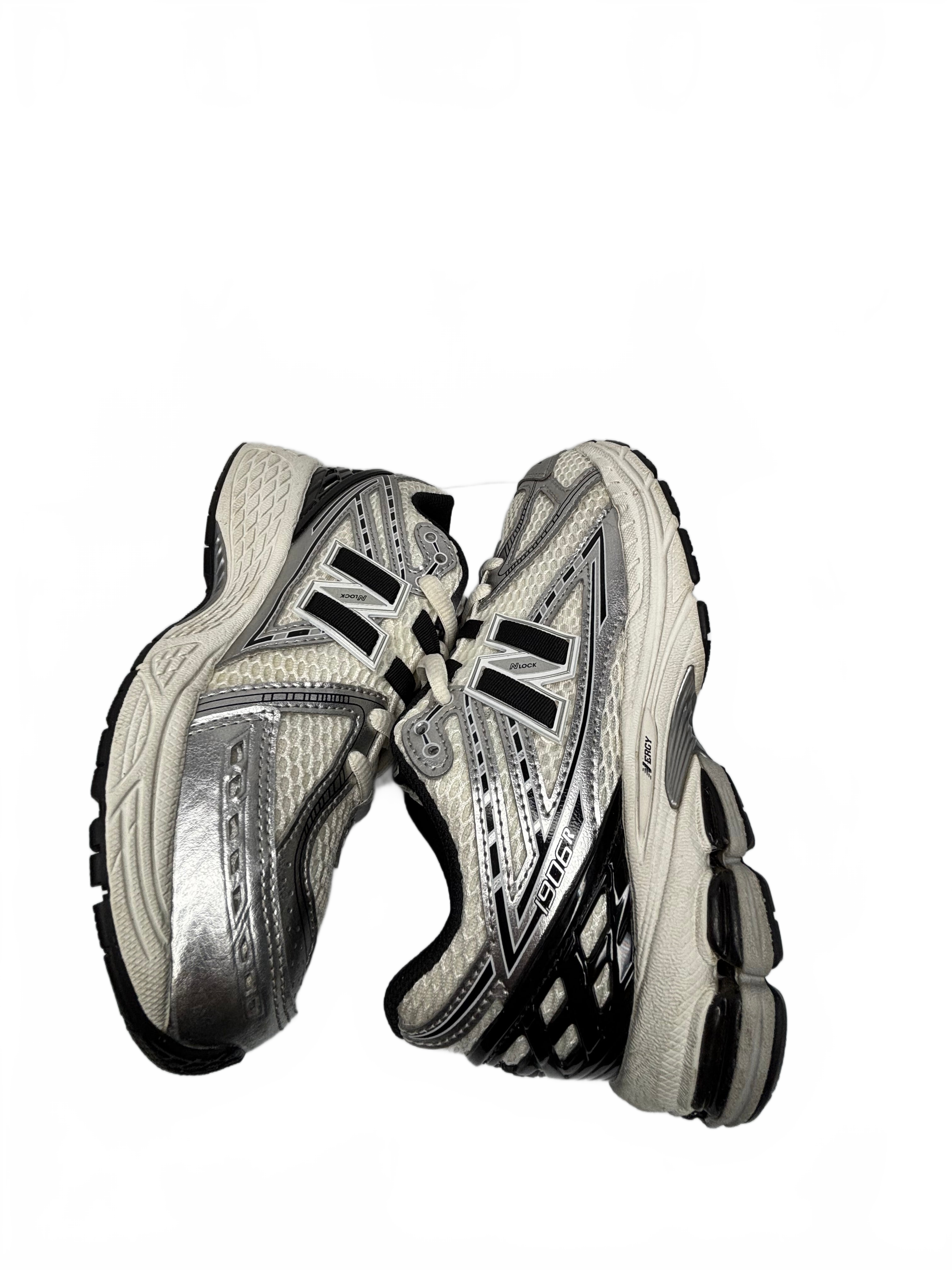 New Balance 1906R Silver Metallic Black (GS)